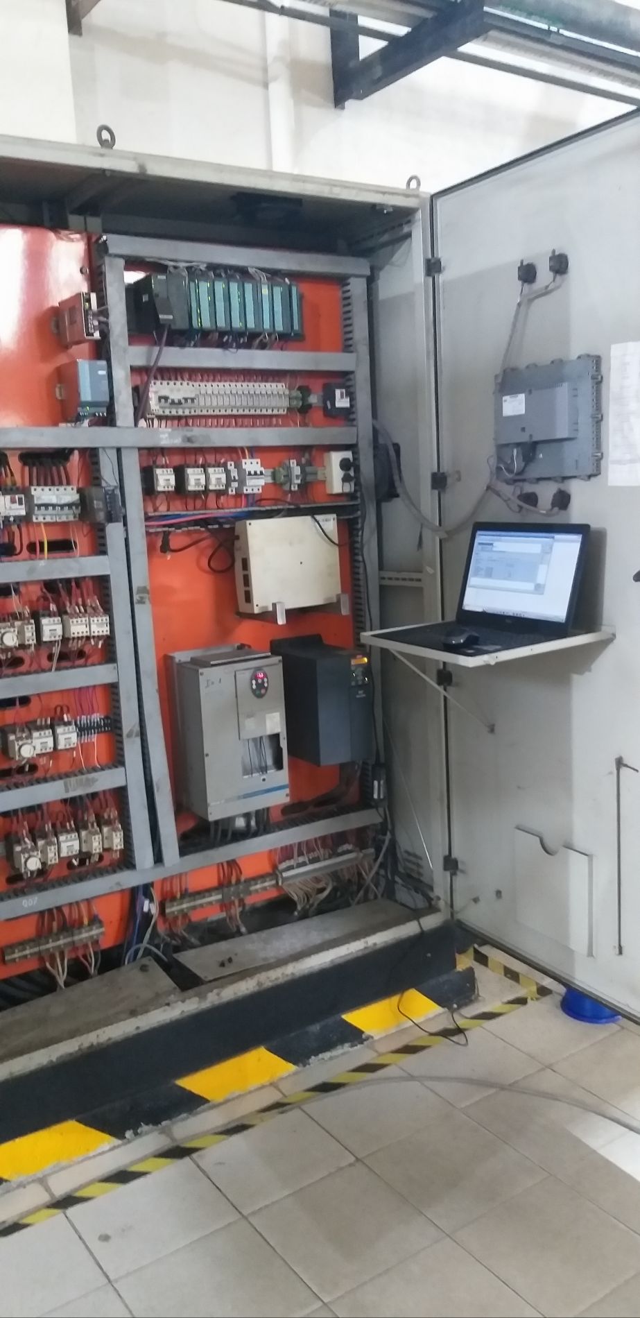 Chỉnh sửa chương trình PLC/HMI cho hệ thống xử lý nước sạch nhà máy bia